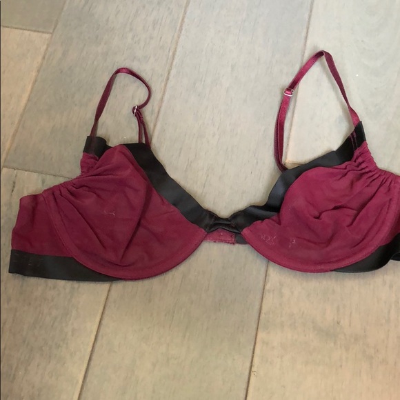 Body by Victoria‘a Secret mesh bra & panty.34C & S - Picture 2 of 6